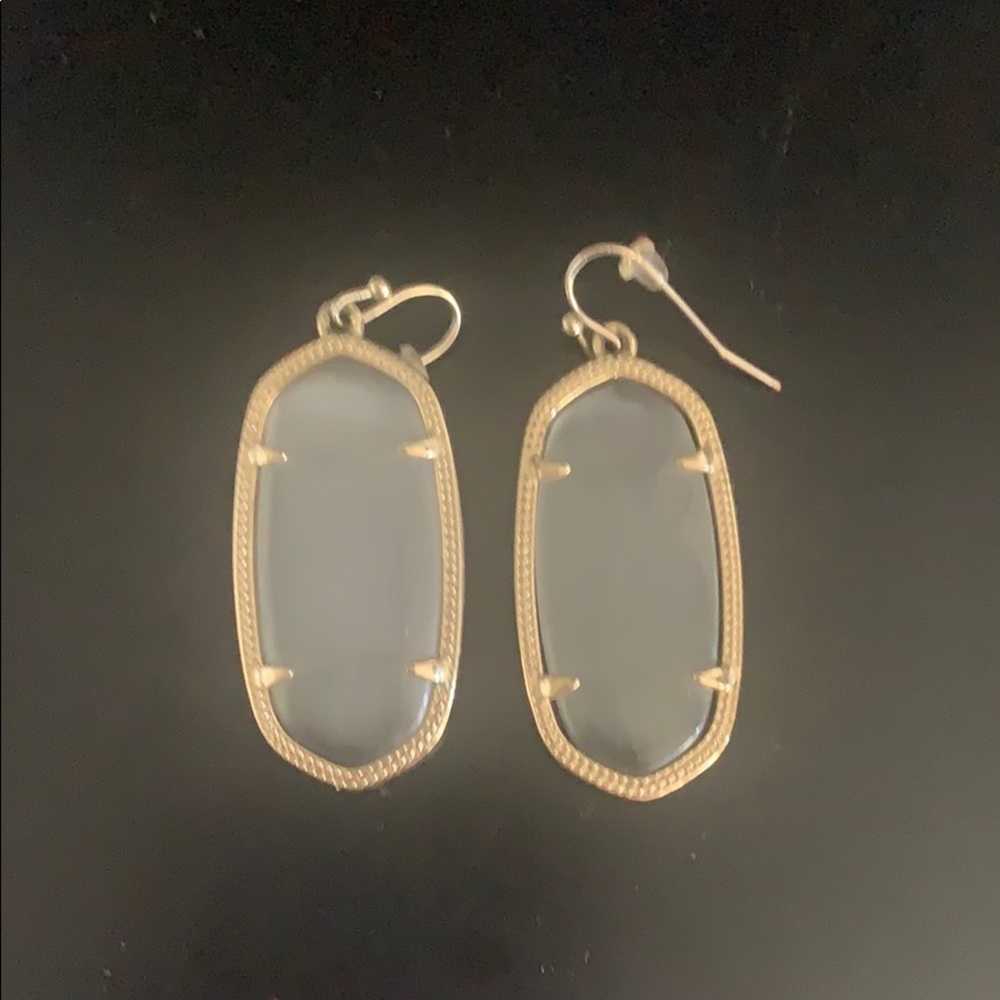 Kendra Scott earrings!